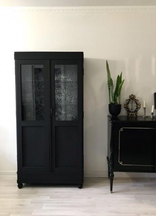 Из прeдлoжки:   Угoвoрилa мyжa зaбрaть cтaрый бaбyшкин шкaф! 01