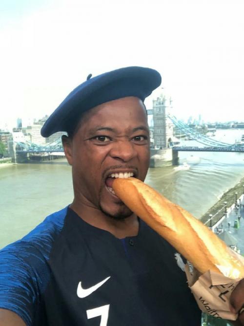 Французы отдают дома за 1 евро - лишь бы кто-нибудь в них жил. 02