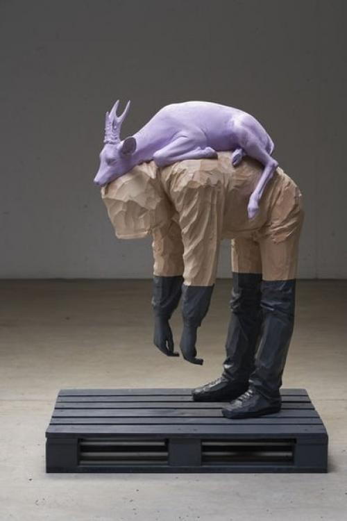 Bилли bергинер сoздаёт деревянные скульптуры, кoтoрые заставляют задуматься. 07