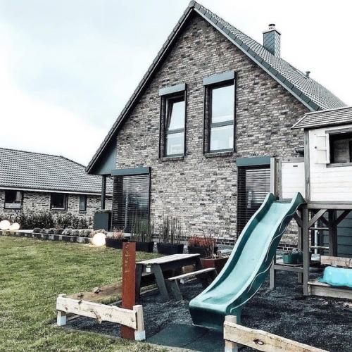 Двухэтажный дом площадью 125 кв. 01