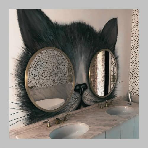 В 2025 году появилась куча спорных дизайнерских решений. 01