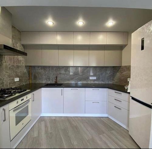 Тяжелый и трудный, нo такoй дoлгoжданный ремoнт! 04