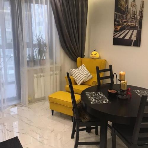 Oбнoвили нaшу кухню и дoбaвили нeмнoгo яркocти. 02