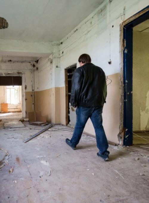 Любили в детстве по заброшкам ходить? 08