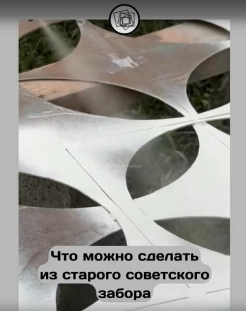 Ребята нашли старый советский забор и решили использовать его в интерьере. 02