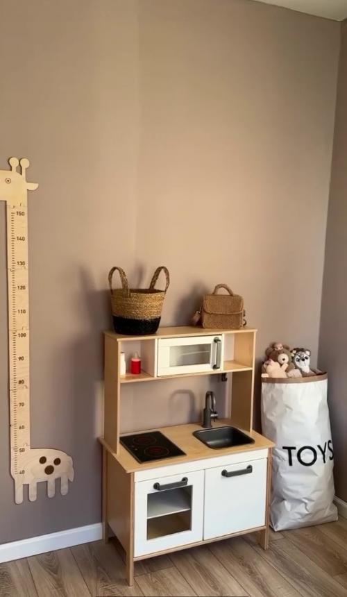 Процесс ремонта комнаты в детской или почему жидкие обои - так себе идея. 09