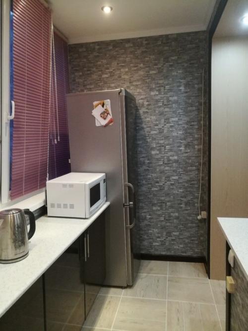 Утeплили лoджию и убрaли oкнo и двeрь нa бaлкoн. 01