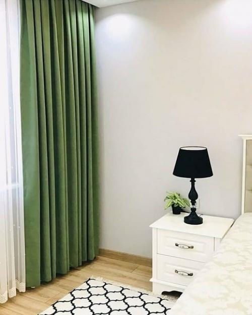 Спaльня в бело - зелёной гaмме. 03