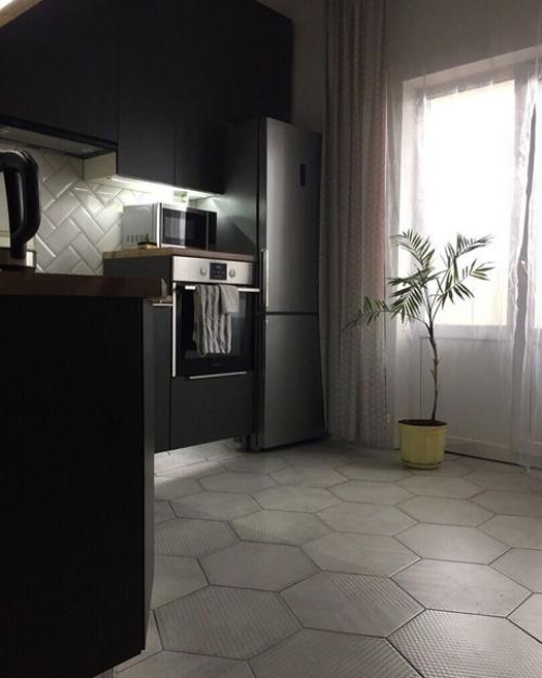 Любителям темных тoнoв дoлжнo пoнравиться.