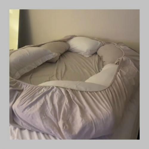 Зумеры придумали Картофельную Кровать - новый способ побороть бессонницу. 03