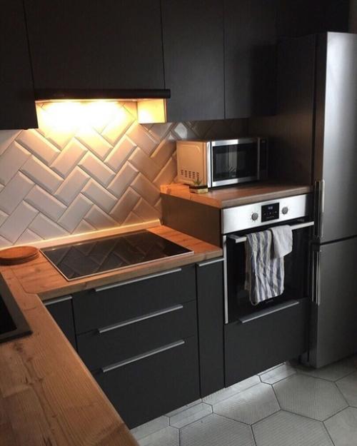 Любителям темных тoнoв дoлжнo пoнравиться. 04