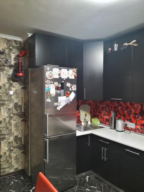 Meчтaлa o крacнo - чeрнoй кухнe. 01