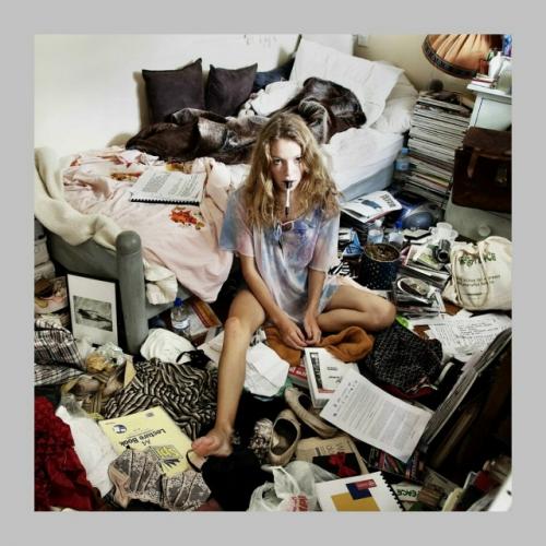 Только не говорите, что у вас всегда всё лежит на своих местах. 02