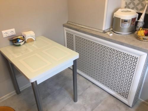 Ну вот и закончил свою миниатюрную кухоньку и уже готовлю в удовольствие.
