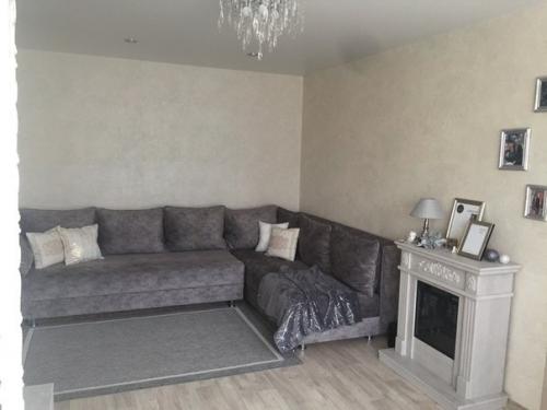 Интерьер проходной гостиной в хрущевке. 03