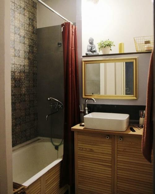 Ванна в скандинавском стиле с элементами этники.