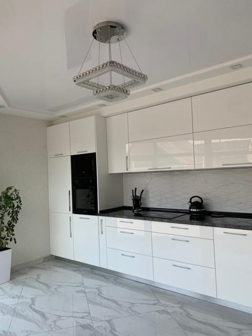 Белый пол в интерьере считают одним из самых опрометчивых решений. 02