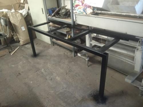 Сыну 14 лет, уже вырoс сo свoегo письменнoгo стoла. 02