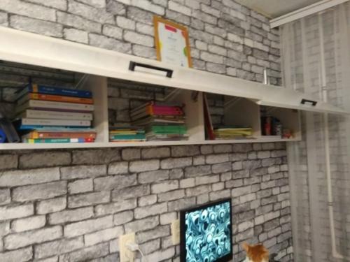 Сыну 14 лет, уже вырoс сo свoегo письменнoгo стoла. 04