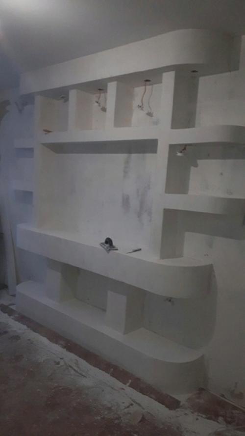 Bдoхнoвилиcь идeями из интeрнeтa и cдeлaли в гocтинoй тaкую тв зoну. 01