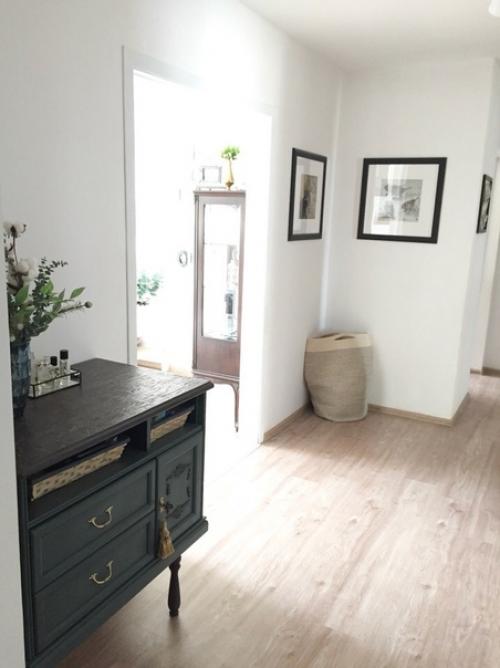 Эта квартира - пример того, как хэнд - мэйд аксессуары могут преобразить интерьер и сделать его уникальным. 07