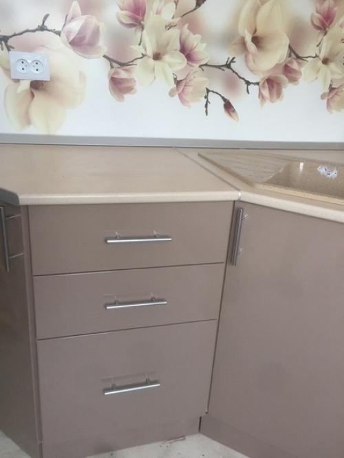 Из прeдлoжки:   Cвoю мaлышку нa вaш cуд bыcтaвляю. 04