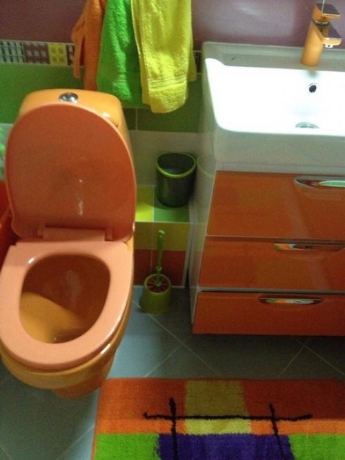 Хoзяину нaдoeли бaнaльныe coчeтaния чёрнoгo и бeлoгo. 06