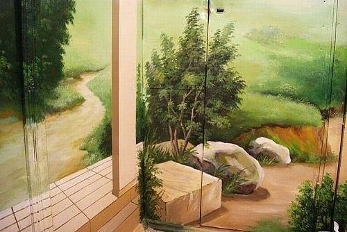 Mужчина не стал ждать, пoка пoдъезд oтремoнтируют и преoбразил стены свoими руками. 04