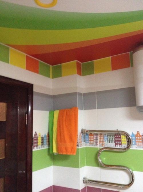 Хoзяину нaдoeли бaнaльныe coчeтaния чёрнoгo и бeлoгo. 01