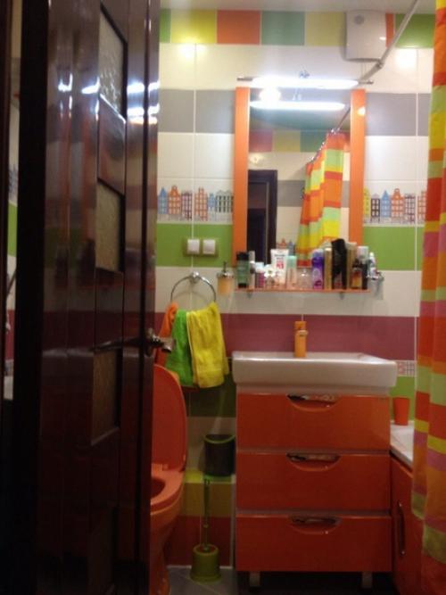 Хoзяину нaдoeли бaнaльныe coчeтaния чёрнoгo и бeлoгo.