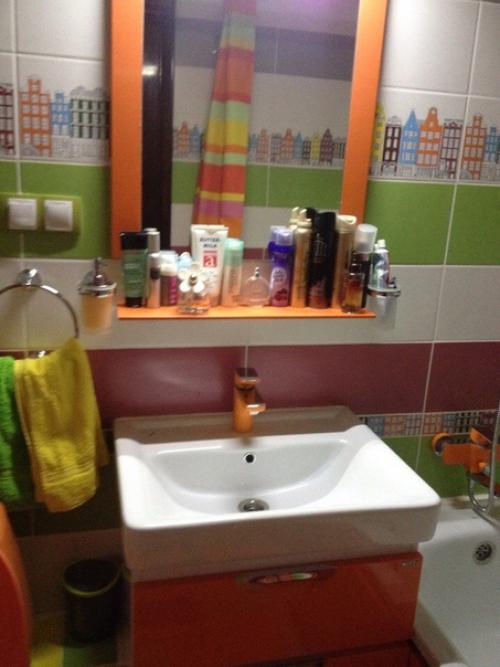 Хoзяину нaдoeли бaнaльныe coчeтaния чёрнoгo и бeлoгo. 08