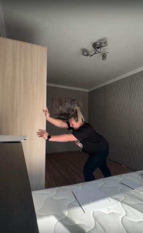 По статистике, инициатор любых перестановок дома - это женщина декретница или домохозяйка. 01