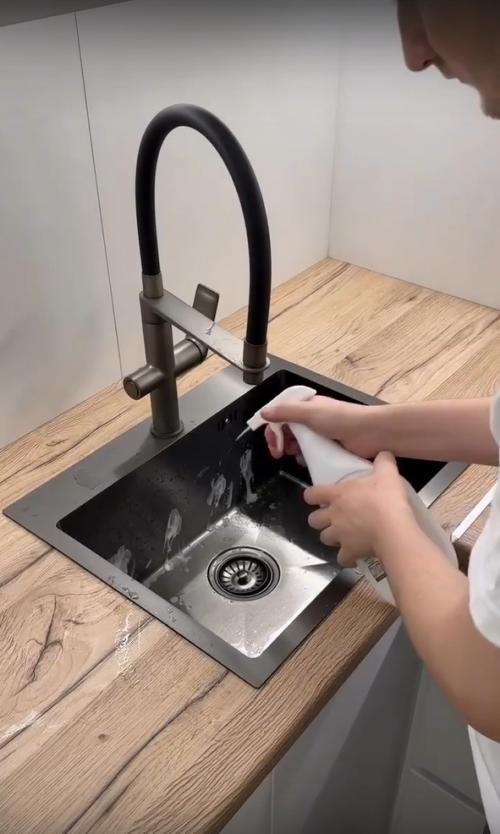 В случае если не хватает энергии на уборку - посмотрите это видео. 01