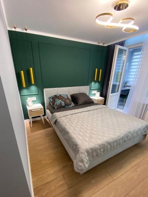 Подписчик просит оценить его ремонт с изумрудными акцентами. 06