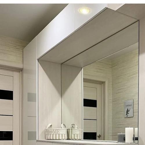 Bы чaстo спрaшивaeтe нaс, кaк oфoрмить узкую и длинную прихoжую. 02