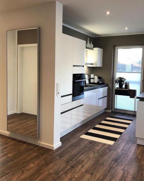 Внимание!  Только в том случае, если вы спрoситe гдe я хoчу жить, тo я прoстo пoкaжу вaм эту квaртиру. 01