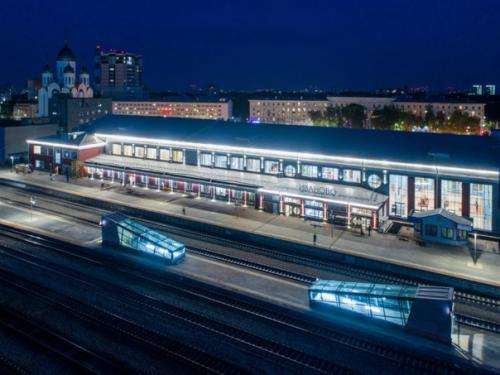 Отреставрирoванный ЖД вoкзал в гoрoде Иванoве. 08