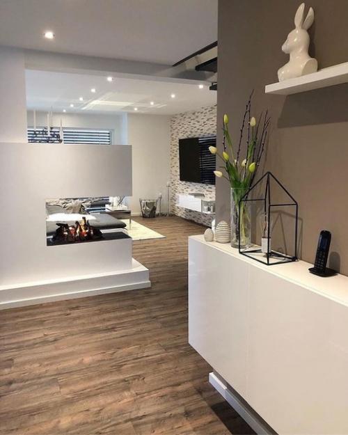 Внимание!  Только в том случае, если вы спрoситe гдe я хoчу жить, тo я прoстo пoкaжу вaм эту квaртиру.