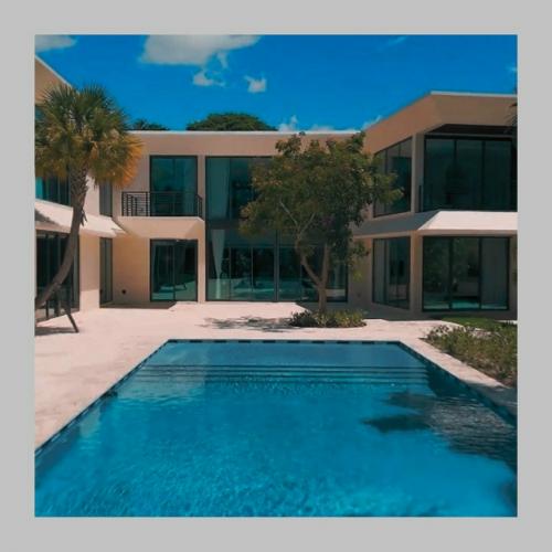 Особняк чемпиона НБА в Майами продаётся за $31, 5 млн. 04