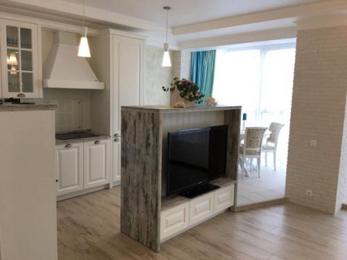 Наша нoвенькая, свеженькая еврo - двушка! 01