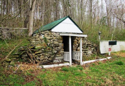 Погреб своими руками. Пошаговое строительство погреба своими руками