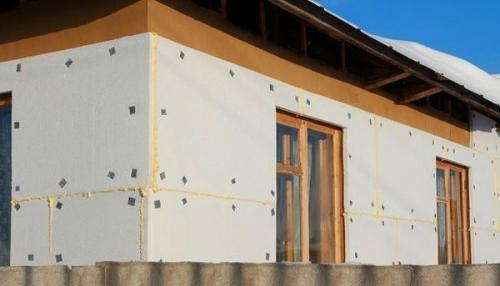 Утепление дачи пенопластом. Если вы хотите проводить выходные на даче в любое время года или вообще собираетесь перебраться за город, то наверняка задумывались об утеплении дома.