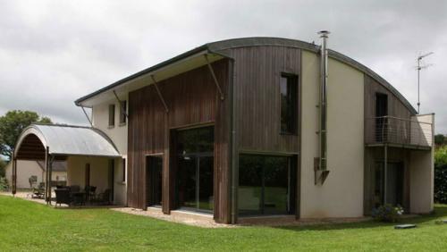 Арочные крыши из профнастила. Арочная крыша для дома 17