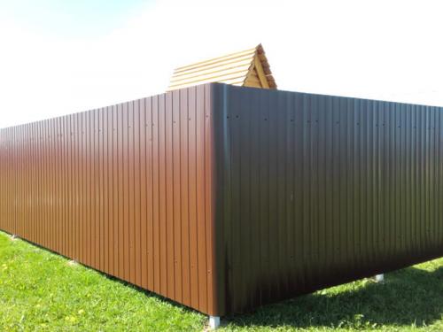 Металлический забор на дачу. Изготовление и монтаж заборов под ключ