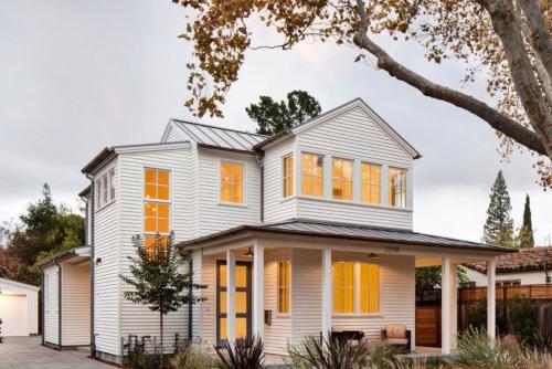 Яркие фасады домов. Цвета фасадов – выбор цветовых решений и правила гармоничного сочетания с дизайном дома