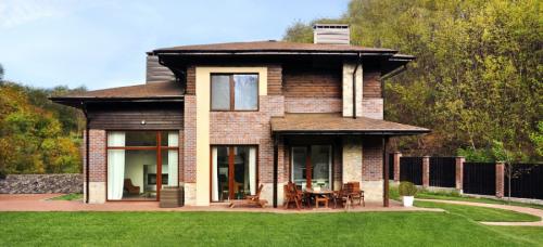 Яркие фасады домов. Цвета фасадов – выбор цветовых решений и правила гармоничного сочетания с дизайном дома