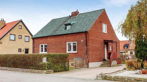 Яркие фасады домов. Цвета фасадов – выбор цветовых решений и правила гармоничного сочетания с дизайном дома 24