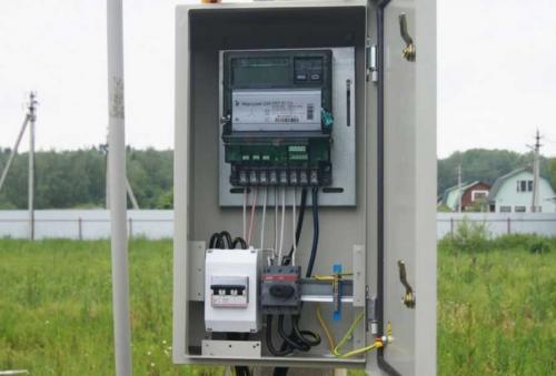 Ввод кабеля в дом. Подвод электроэнергии по воздуху