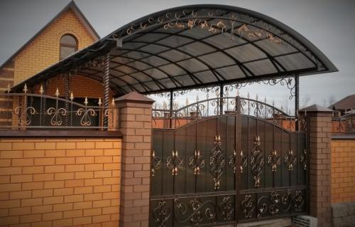 Навес из поликарбоната на даче. Навесы из поликарбоната — самостоятельное изготовление и особенности проектирования (100 фото)