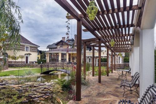 Озеленение двора частного. Принципы планировки двора возле частного дома 21 Озеленение двора частного. Принципы планировки двора возле частного дома 21